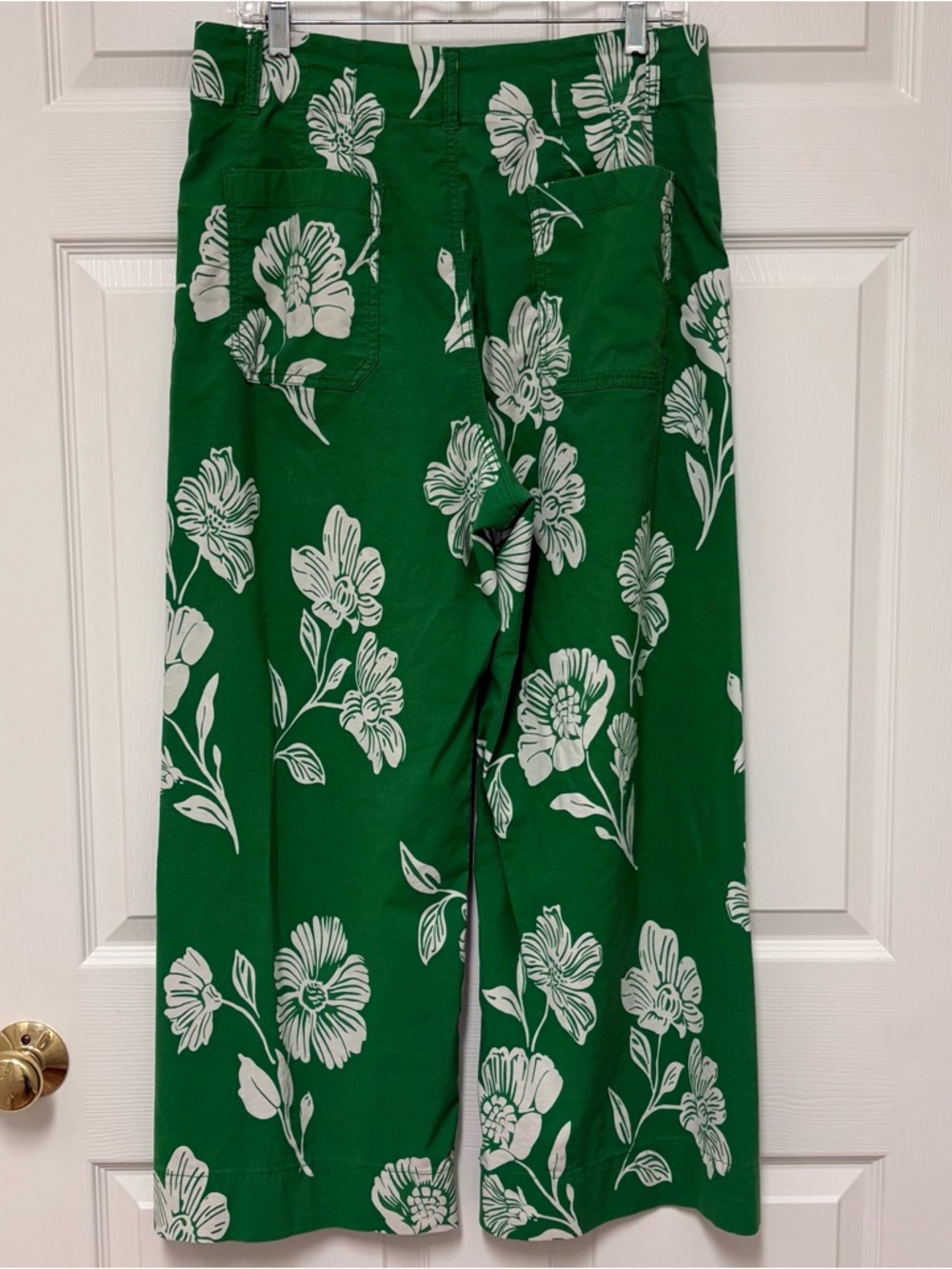 Maeve Emerald Green Floral Wide-Leg Pants with White Print - Picture 4 of 9